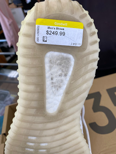 Thrift Store «Goodwill», reviews and photos, 7919 Beverly Blvd, Los Angeles, CA 90048, USA
