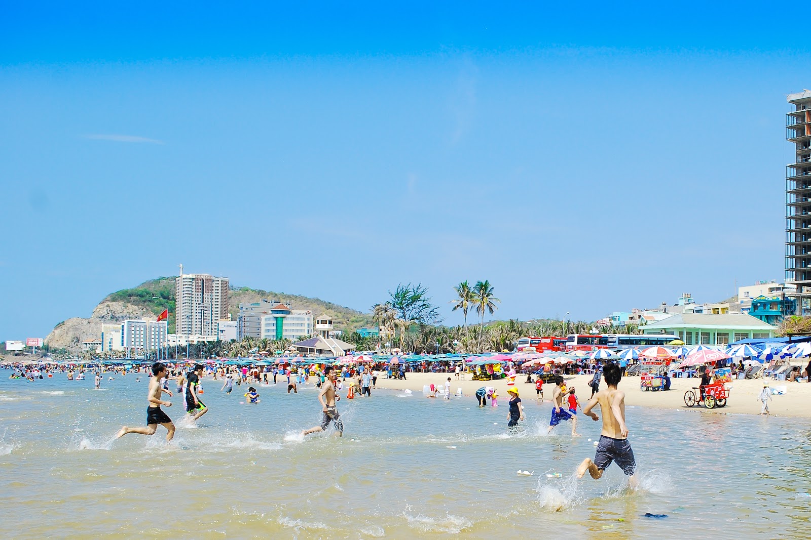 Foto di Back Beach con molto pulita livello di pulizia