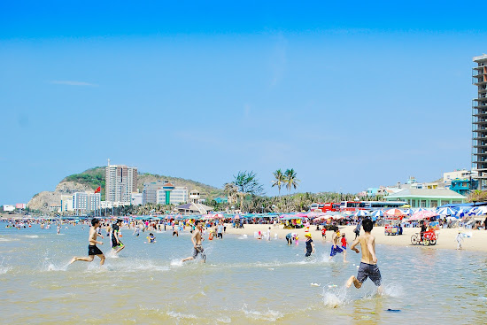 Back Beach