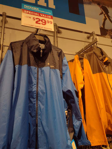 Sportswear Store «Columbia Sportswear Outlet at Ontario Mills», reviews and photos, 1 Mills Cir #342, Ontario, CA 91764, USA