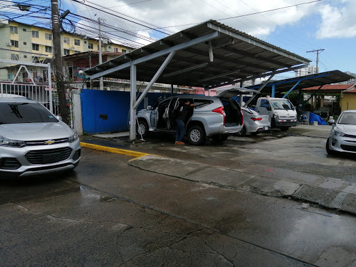 Alquileres coches baratos en Panamá