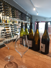 Atmosphère du Restaurant Le Comptoir-Cave / Boutique de vins - Domaine Riberach à Belesta - n°2