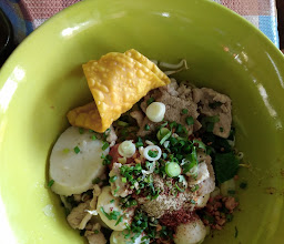 ก๋วยเตี๋ยวต้มยำ เย็นตาโฟ photo