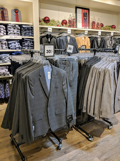 Clothing Store «Banana Republic Factory Store», reviews and photos, 100 Citadel Dr, Commerce, CA 90040, USA