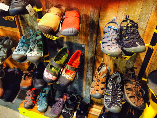 Clothing Store «Sonoma Outfitters», reviews and photos, 2412 Magowan Dr, Santa Rosa, CA 95405, USA