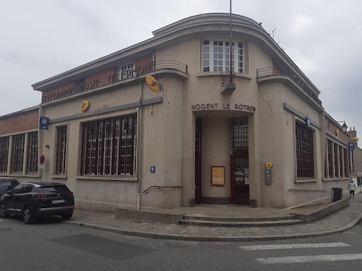 La Poste - Centre d’examen du code de la route à Nogent-le-Rotrou, Eure-et-Loir