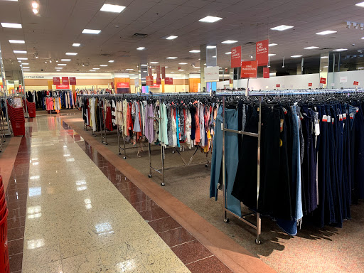 Department Store «Century 21 Department Store», reviews and photos, 1085 Old Country Rd, Westbury, NY 11590, USA