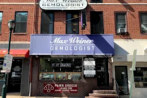 Max Weiner Gemologist image
