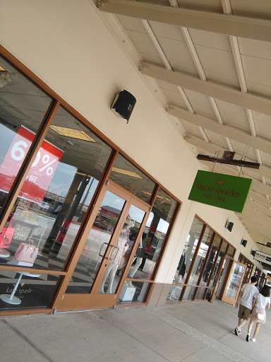 Shopping Mall «Allen Premium Outlets», reviews and photos, 820 Stacy Rd, Allen, TX 75013, USA