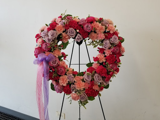 Florist «Liz Lee Flowers | Wedding Flowers, Flowers and Gifts», reviews and photos, 1306 S Milwaukee Ave, Vernon Hills, IL 60061, USA