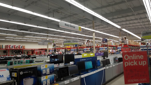 Office Supply Store «Staples», reviews and photos, 3090 Slauson Ave, Huntington Park, CA 90255, USA