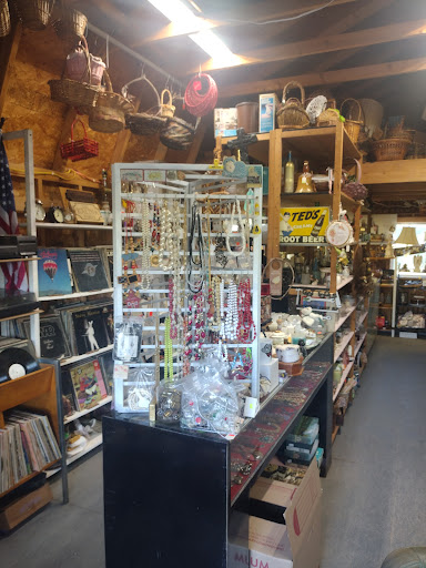 Antiques Arts Crafts & Resale