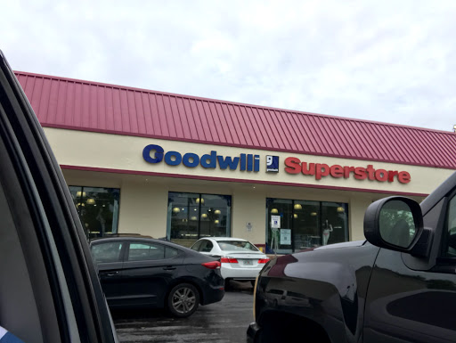 Thrift Store «Goodwill Store Deerfield Beach», reviews and photos
