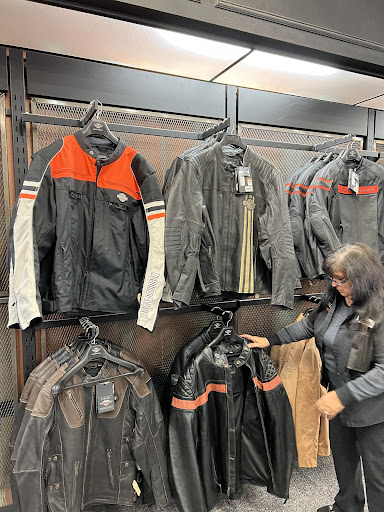 Harley-Davidson Dealer «Los Angeles Harley-Davidson», reviews and photos, 2635 W Orangethorpe Ave, Fullerton, CA 92833, USA