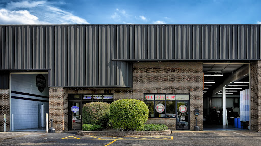 Auto Repair Shop «The Pit Shop Garage», reviews and photos, 19123 W Casey Rd, Libertyville, IL 60048, USA