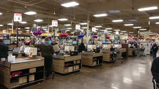 Grocery Store «Fred Meyer», reviews and photos, 14700 SE McLoughlin Blvd, Milwaukie, OR 97267, USA