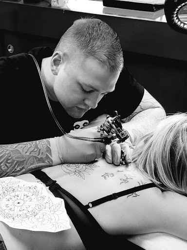 Tattoo Shop «Ink City Tattoo», reviews and photos, 21191 WA-410, Bonney Lake, WA 98391, USA