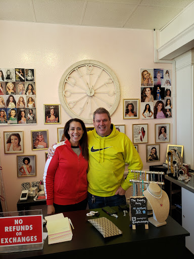 Boutique «Shimmer Boutique», reviews and photos, 1017 S Elm St, Carrollton, TX 75006, USA