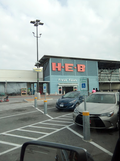 Grocery Store «H-E-B Grocery», reviews and photos, 3502 Palmer Hwy, Texas City, TX 77590, USA