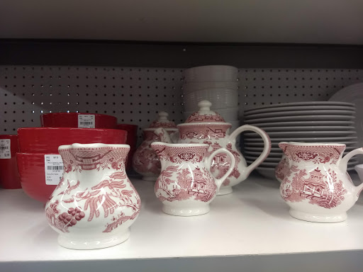 Home Goods Store «Tuesday Morning», reviews and photos, 23314 Farmington Rd, Farmington, MI 48336, USA