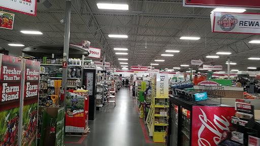 Home Improvement Store «Tractor Supply Co.», reviews and photos, 2000 N 1st St, Dixon, CA 95620, USA