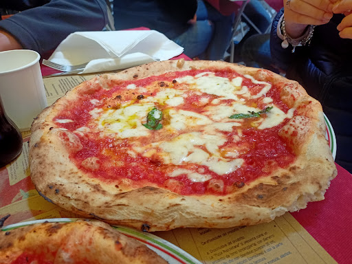 Pizzeria Vesi Napoli in Napoli, Città Metropolitana di Napoli