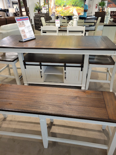 Furniture Store «Rooms To Go & Rooms To Go Kids Furniture Store - Sawgrass Mills (Plantation)», reviews and photos, 1905 N Flamingo Rd, Plantation, FL 33323, USA