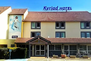 Hôtel Kyriad Lyon Est image