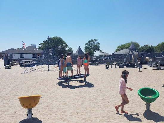 Compo Beach