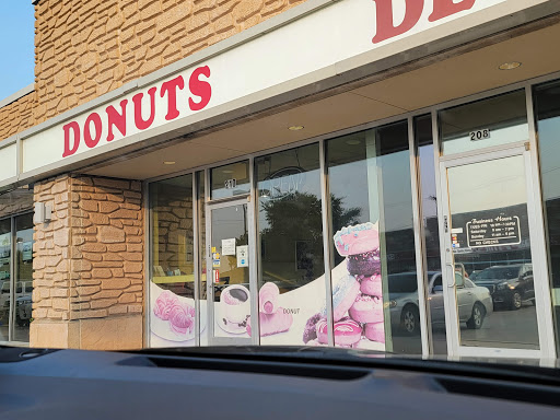 Donut Shop «Wacky Donuts», reviews and photos, 1102 Ranch Rd #210, Forney, TX 75126, USA