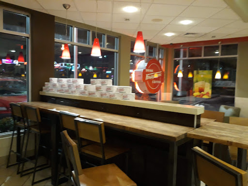 Donut Shop «Krispy Kreme», reviews and photos, 2401 Battleground Ave, Greensboro, NC 27408, USA