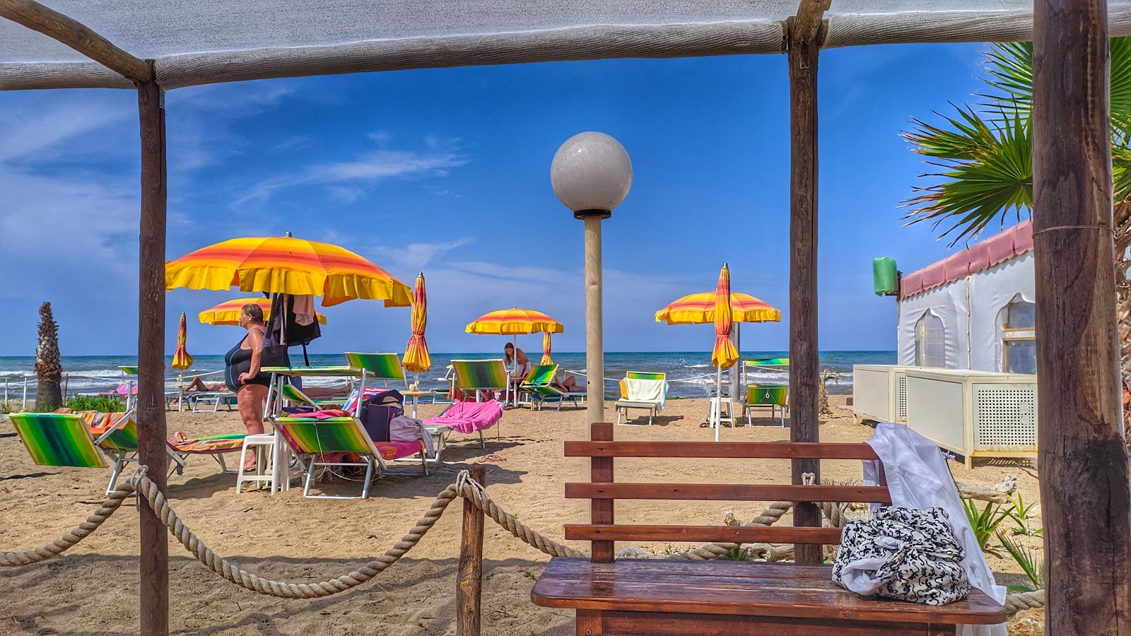 Ariscianne beach'in fotoğrafı çok temiz temizlik seviyesi ile