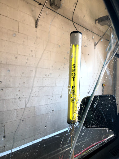 Car Wash «Big Splash Car Wash», reviews and photos, 614 W 39th St, Kansas City, MO 64111, USA