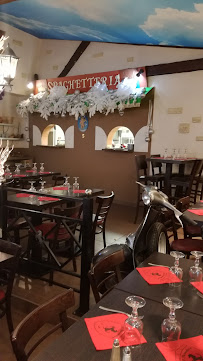 Atmosphère du Restaurant italien Il Paradiso à L'Isle-Adam - n°16