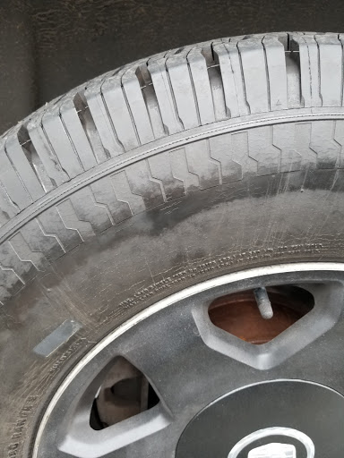 Tire Shop «Discount Tire Store - Hillsboro, OR», reviews and photos, 1800 SE Minter Bridge Rd, Hillsboro, OR 97123, USA