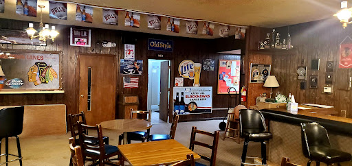 Sports Bar «Hometown Lanes & Sports Bar», reviews and photos, 209 W Main St, Plano, IL 60545, USA