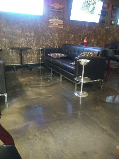 Tobacco Shop «Tobacco Town», reviews and photos, 17108 Fort St, Riverview, MI 48193, USA