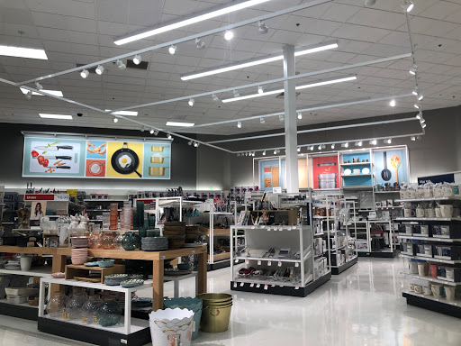 Department Store «Target», reviews and photos, 2333 63rd St, Woodridge, IL 60517, USA