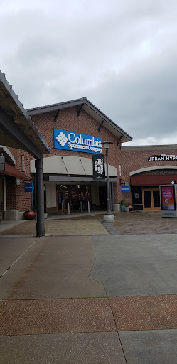 Clothing Store «Columbia Sportswear Outlet Store at Allen Premium Outlets», reviews and photos, 820 Stacy Rd #470, Allen, TX 75013, USA