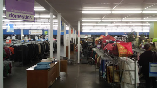 Thrift Store «Southern & Val Vista Goodwill Retail Store & Donation Center», reviews and photos, 3655 E Southern Ave, Mesa, AZ 85206, USA