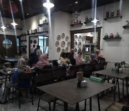 Warung Dulukala & RM. Ibu Haji Cijantung (IHC) Purwakarta photo