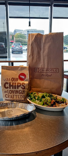 Mexican Restaurant «Chipotle Mexican Grill», reviews and photos, 9540 Mason Montgomery Rd, Mason, OH 45040, USA