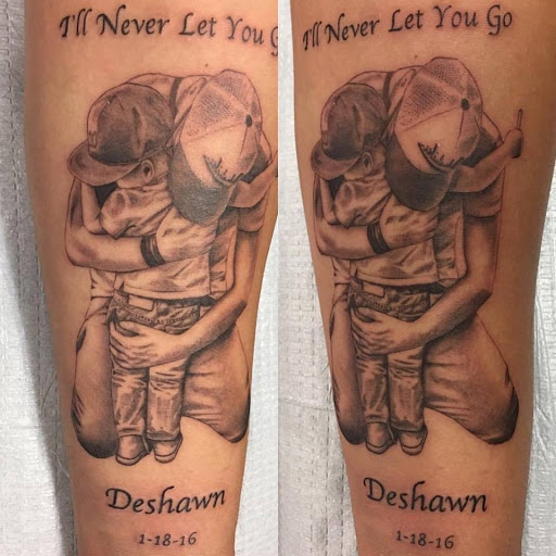 Tattoo Shop «South Pointe Ink - Tattoos & Piercings», reviews and photos, 1838 S Westnedge Ave, Kalamazoo, MI 49008, USA