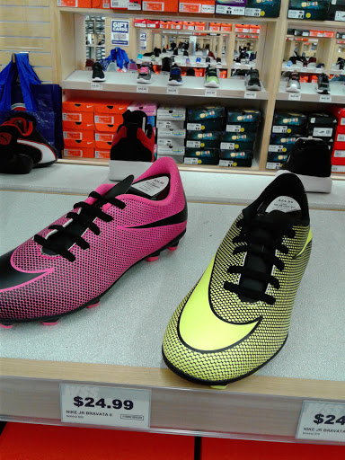 Shoe Store «WSS», reviews and photos, 1125 N Mt Vernon Ave, Colton, CA 92324, USA