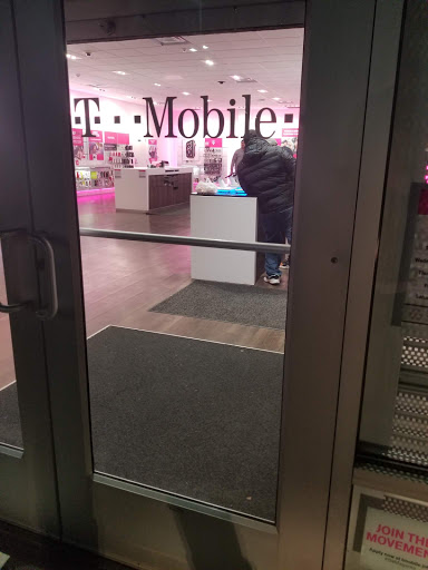 Cell Phone Store «T-Mobile», reviews and photos, 4557 Lafayette Rd b, Indianapolis, IN 46254, USA