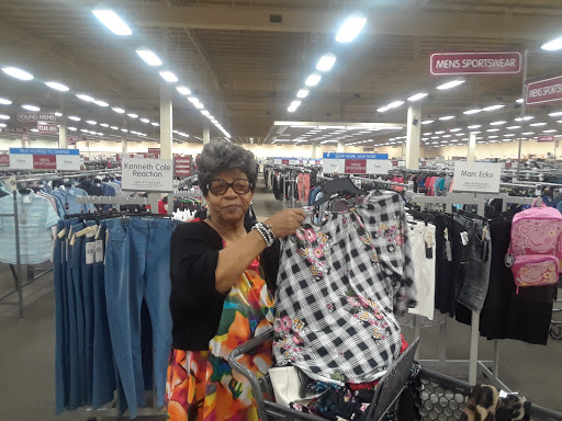 Clothing Store «Burlington Coat Factory», reviews and photos, 6725 E Black Horse Pike, Egg Harbor Township, NJ 08234, USA