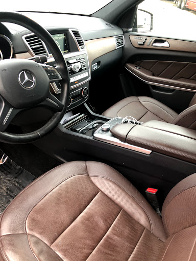 Car Wash «E Z Clean Hand Car Wash Inc», reviews and photos, 5606 95th St, Oak Lawn, IL 60453, USA