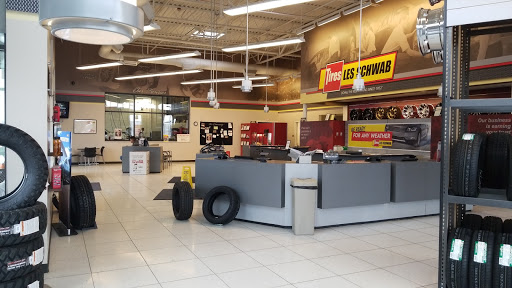 Tire Shop «Les Schwab Tire Center», reviews and photos, 10489 Chambers Rd, Commerce City, CO 80022, USA