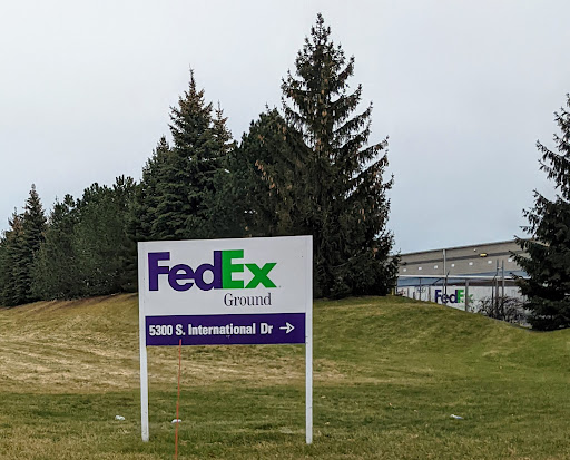 Mailing Service «FedEx Ground», reviews and photos, 5300 International Dr, Cudahy, WI 53110, USA