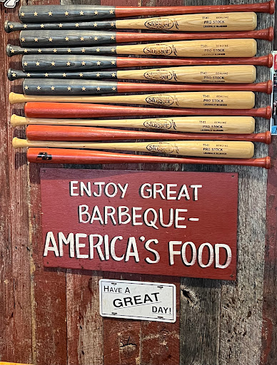 Barbecue Restaurant «City Barbeque», reviews and photos, 329 Whittington Pkwy, Louisville, KY 40222, USA